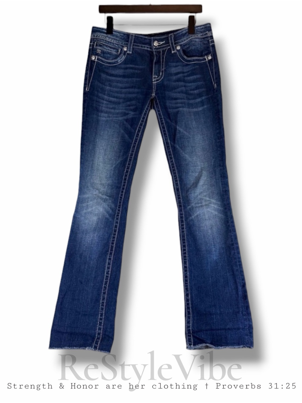 MISS ME Women’s Size 29 Denim Jeans Straight Fit Style Stretch Embellished Cross